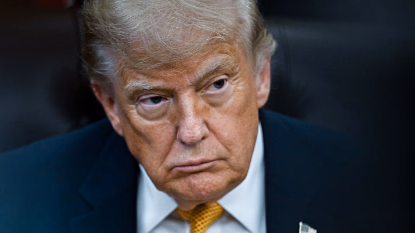 Las encuestas golpean a Trump, pero todo indica que no cambiará su estrategia
